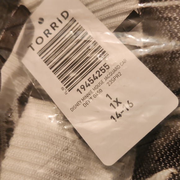 Torrid Disney Minnie Mouse Jacquard Cardigan Sweater sizes 1X & 0X NWT - Picture 7 of 8